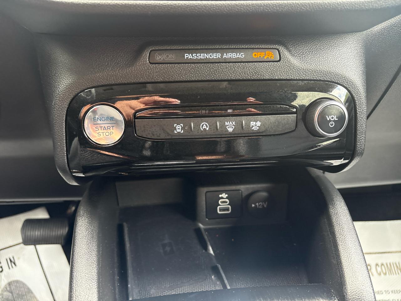 Ford Escape Platinum AWD 2025