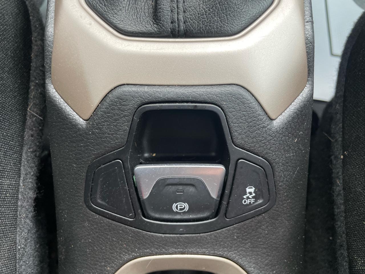Jeep Renegade Latitude 4WD 2016