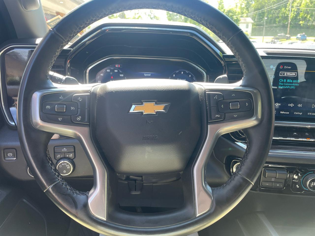 Chevrolet Silverado 1500 LT Crew Cab 4WD 2024