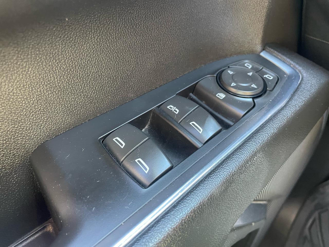 Chevrolet Silverado 1500 LT Crew Cab 4WD 2024