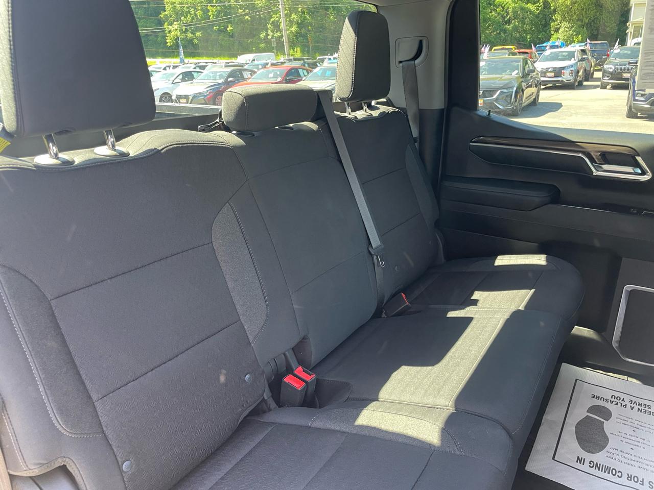 Chevrolet Silverado 1500 LT Crew Cab 4WD 2024