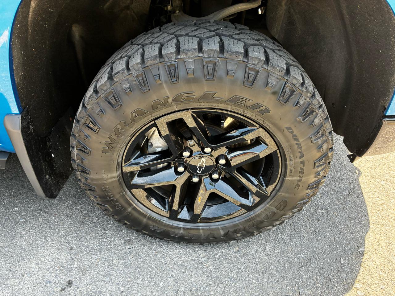 Chevrolet Silverado 1500 Trail Boss LT Crew Cab 4WD 2023