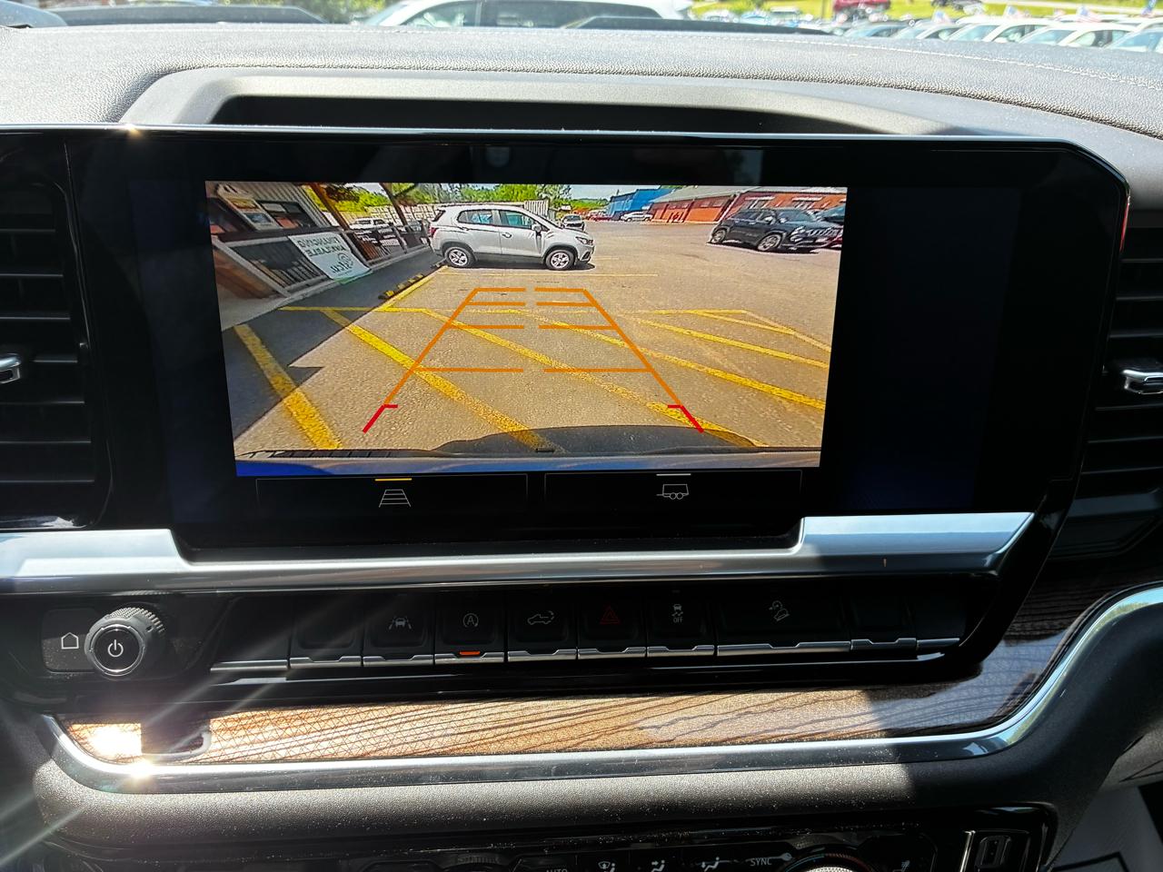 Chevrolet Silverado 1500 Trail Boss LT Crew Cab 4WD 2023