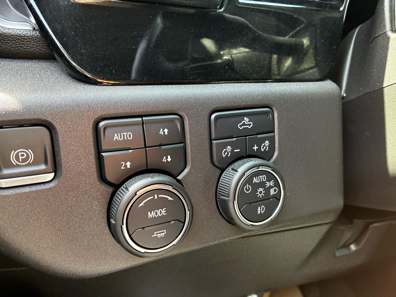 Chevrolet Silverado 1500 Trail Boss LT Crew Cab 4WD 2023