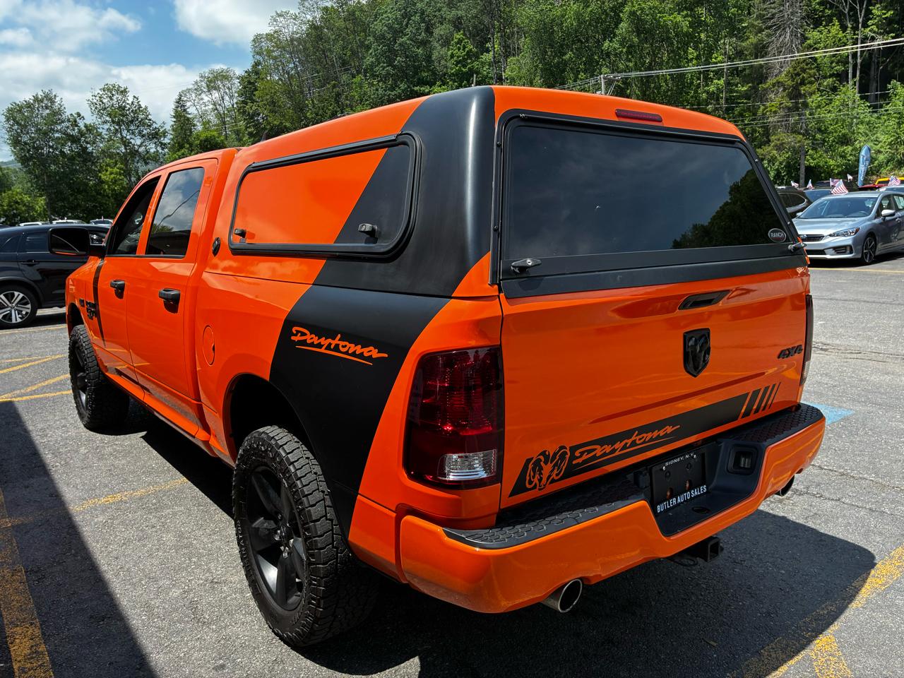 RAM 1500 Classic Tradesman Crew Cab SWB 4WD 2019