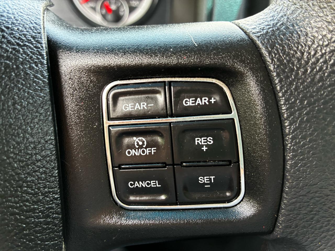 RAM 1500 Classic Tradesman Crew Cab SWB 4WD 2019