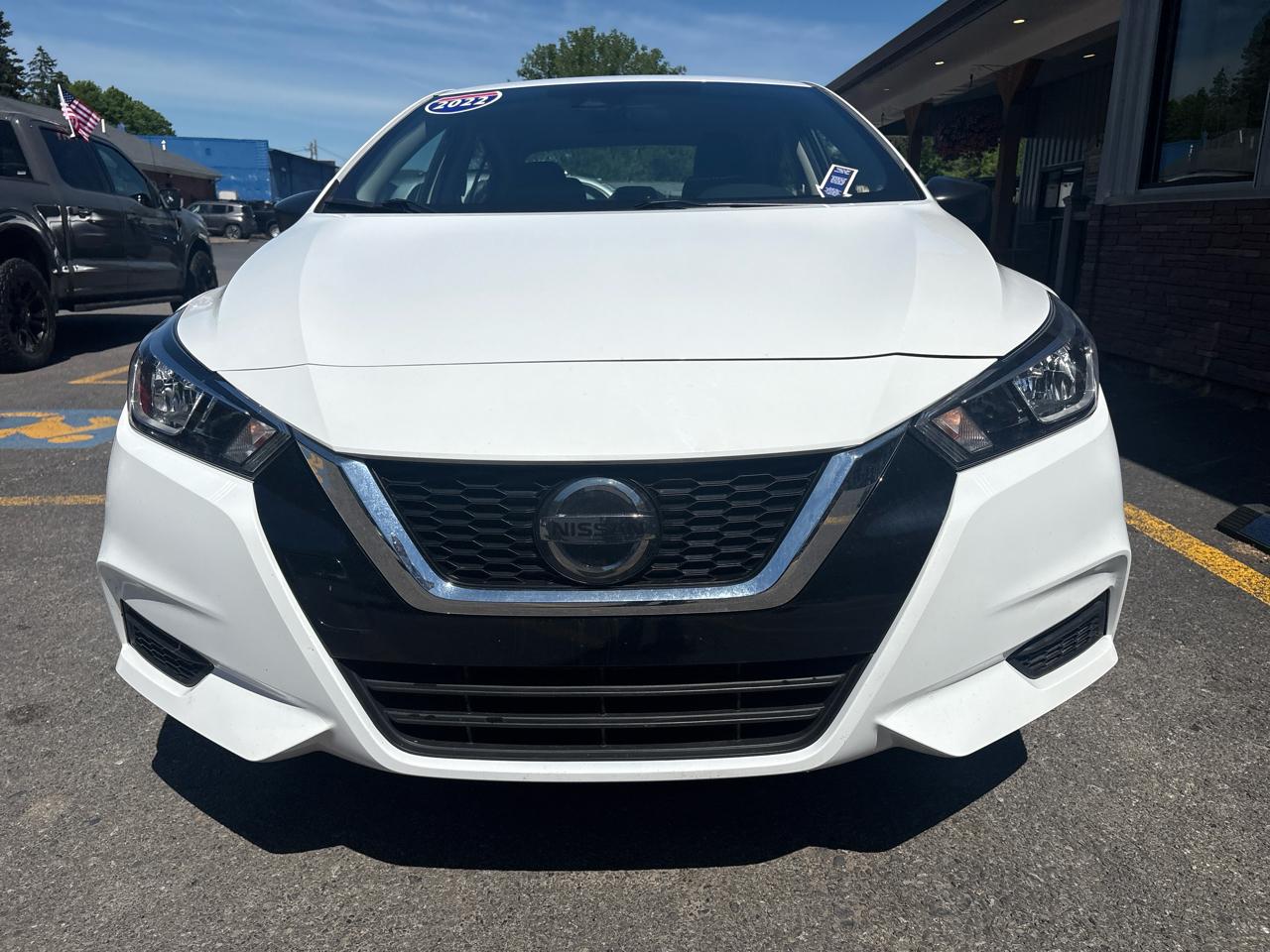 Nissan Versa S CVT 2022