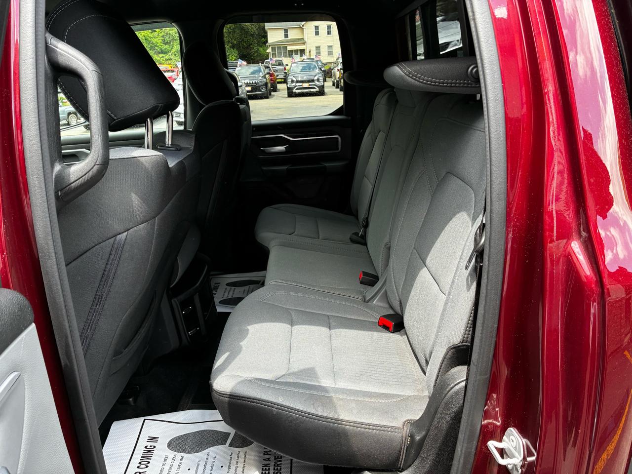 RAM 1500 Big Horn Quad Cab 4WD 2022