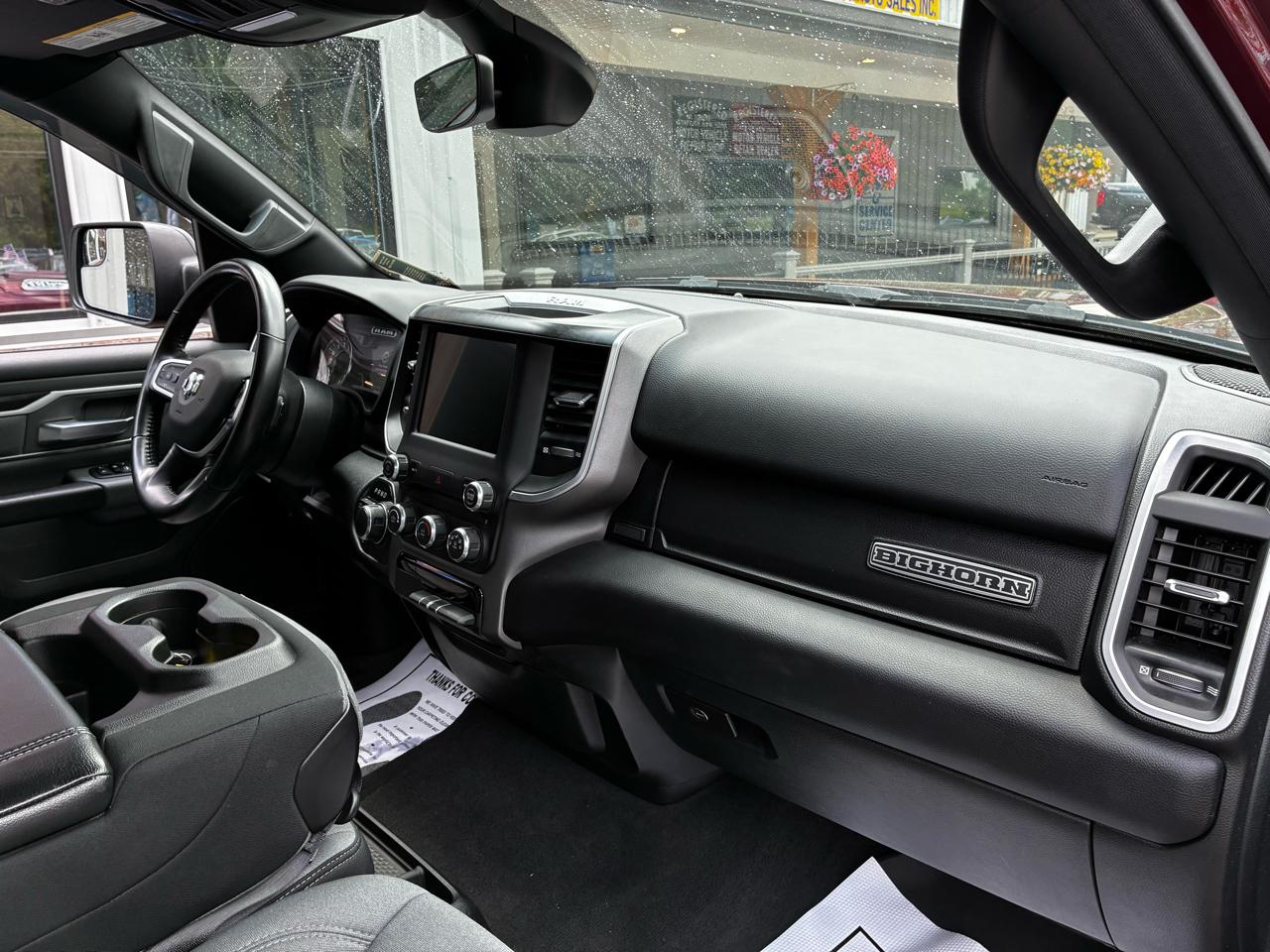 RAM 1500 Big Horn Quad Cab 4WD 2022