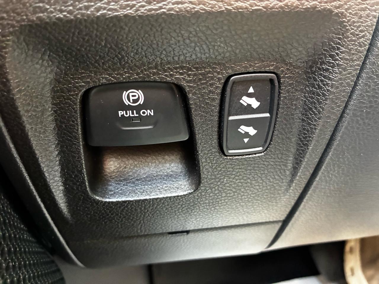 RAM 1500 Big Horn Quad Cab 4WD 2022