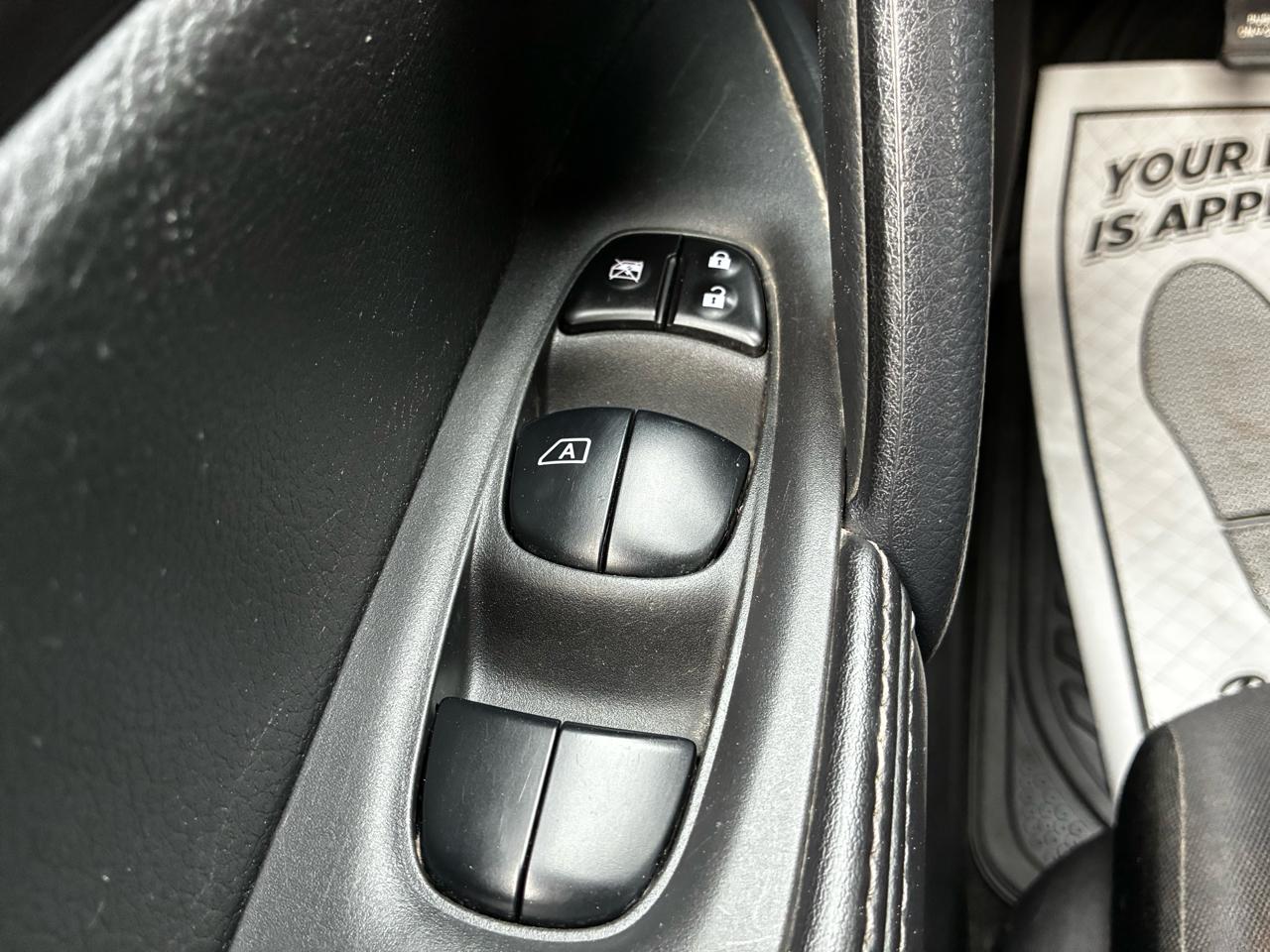 Nissan Rogue Sport S AWD 2021