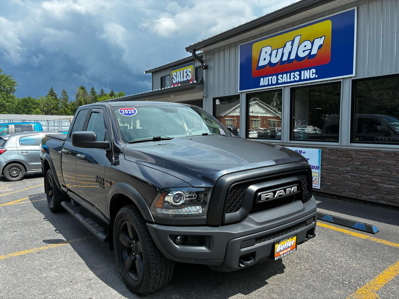 RAM 1500 Classic Warlock 4x4 Quad Cab 6'4" Box 2020