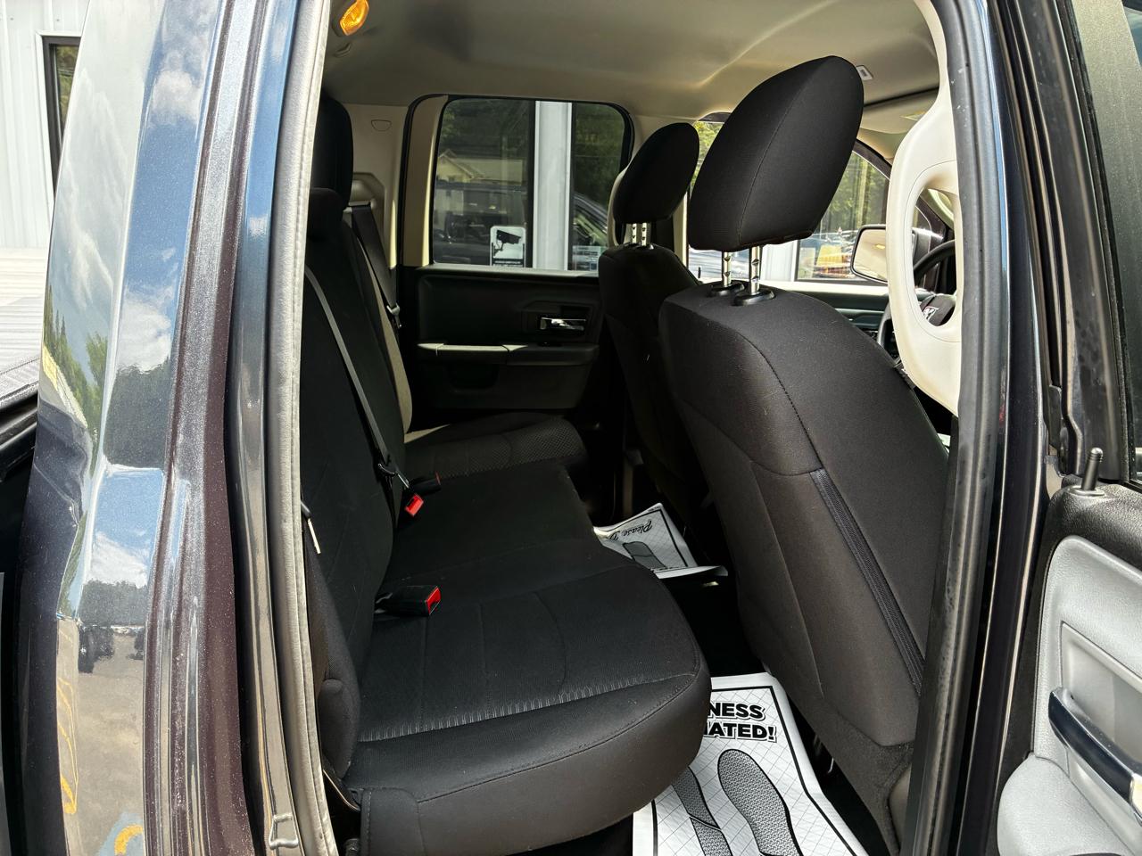 RAM 1500 Classic Warlock 4x4 Quad Cab 6'4" Box 2020