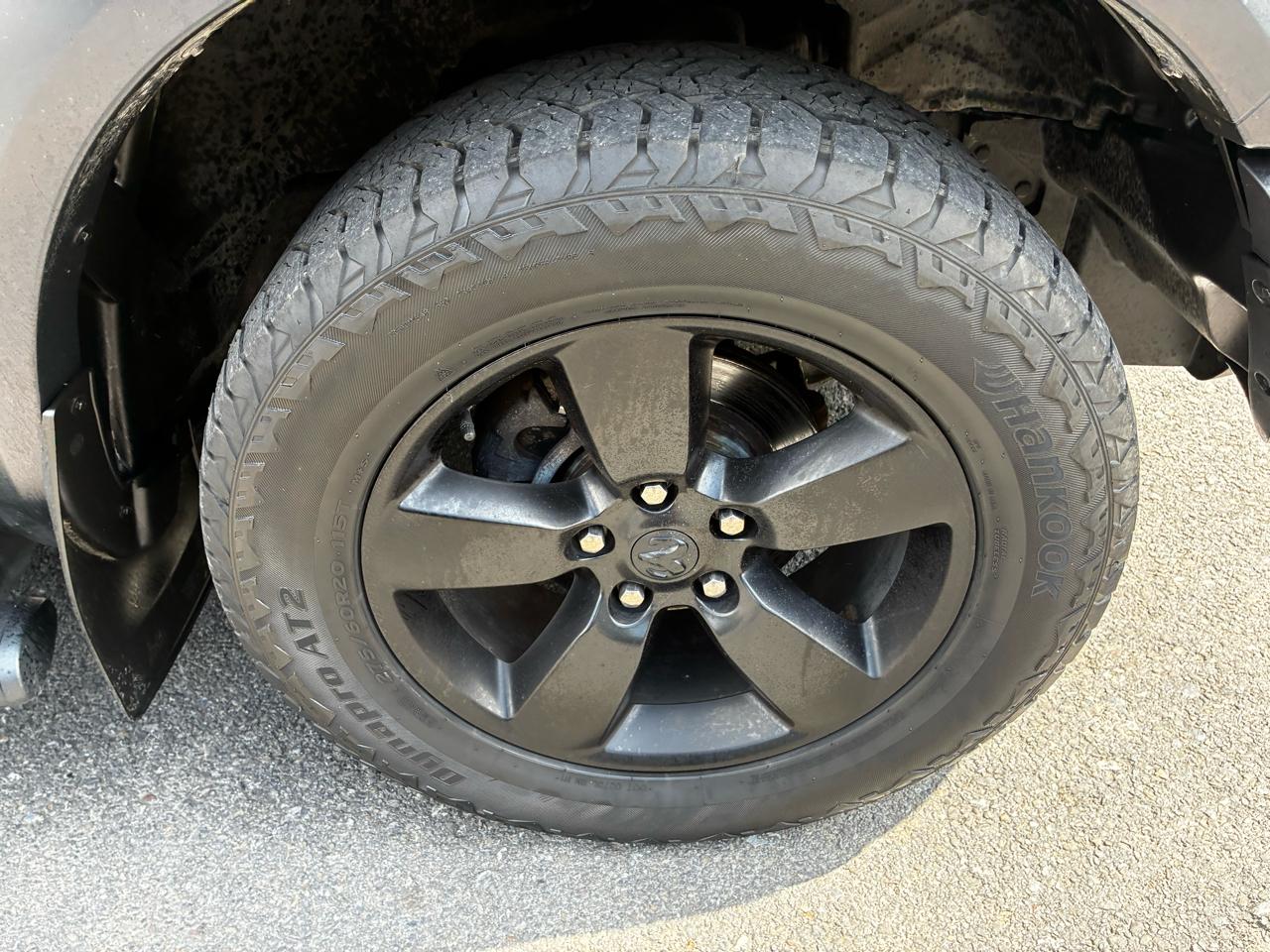 RAM 1500 Classic Warlock 4x4 Quad Cab 6'4" Box 2020