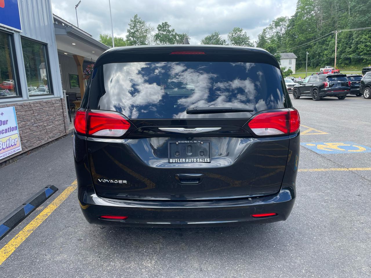 Chrysler Voyager LX 2023