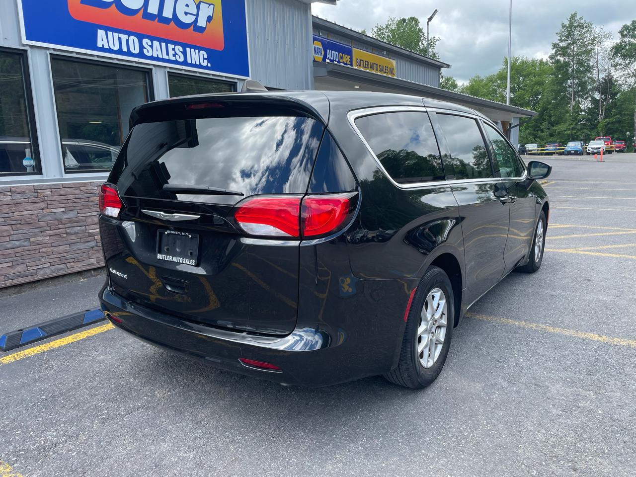 Chrysler Voyager LX 2023