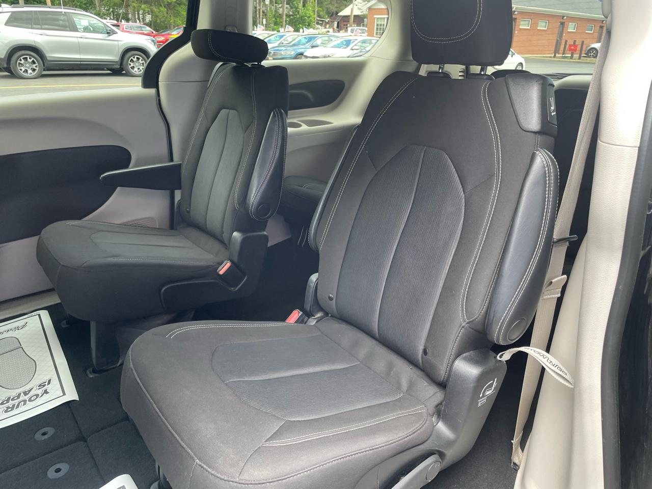 Chrysler Voyager LX 2023