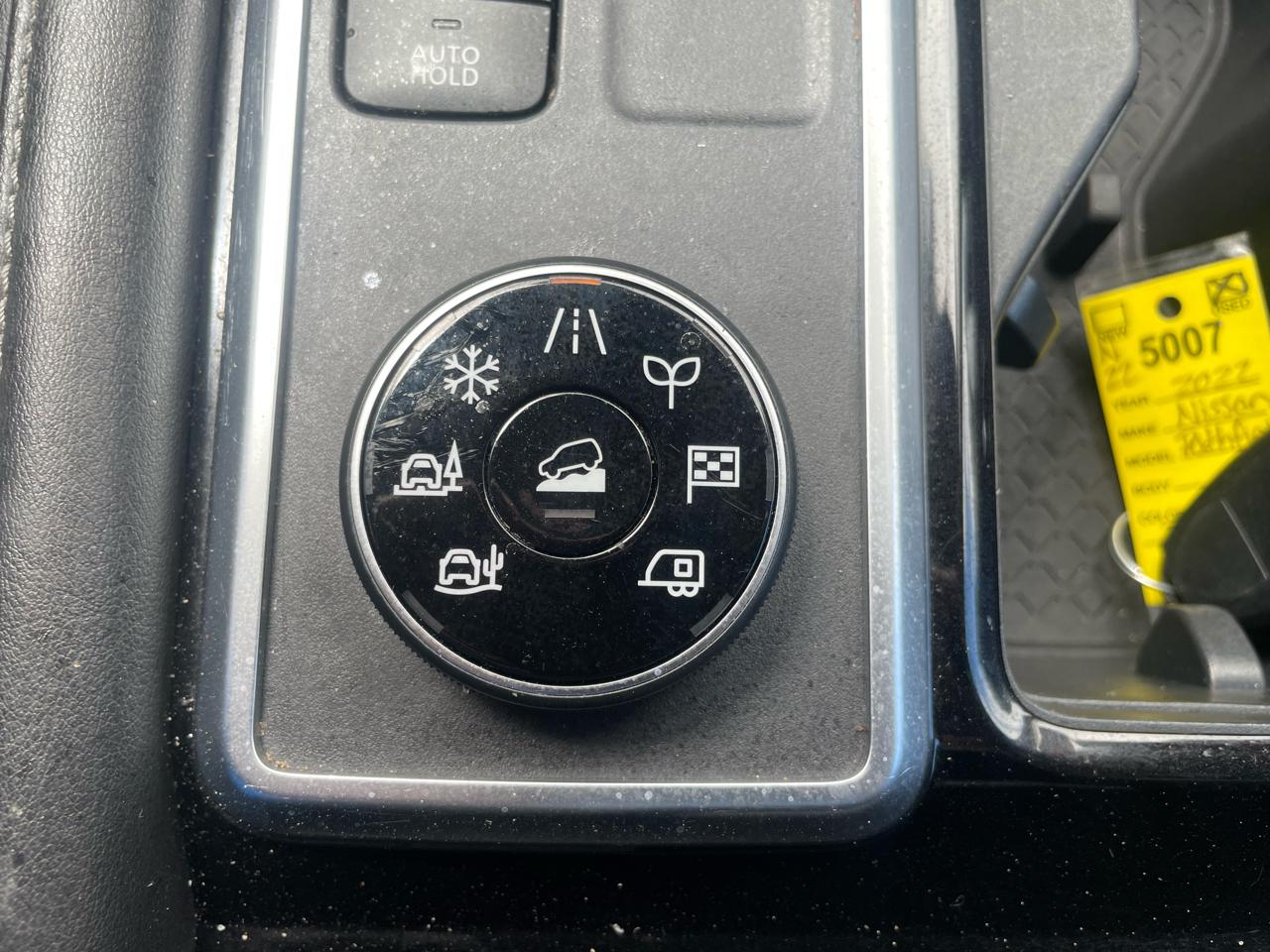 Nissan Pathfinder SL 4WD 2022