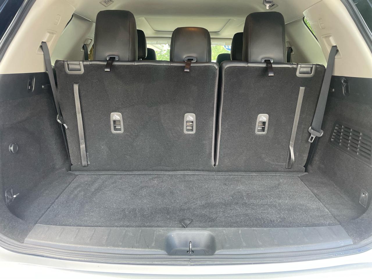 Nissan Pathfinder SL 4WD 2022