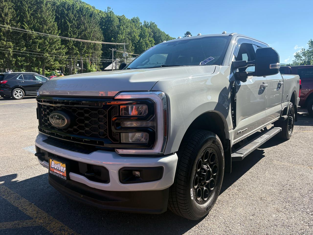 Ford F-250 SD XLT Crew Cab 4WD 2025