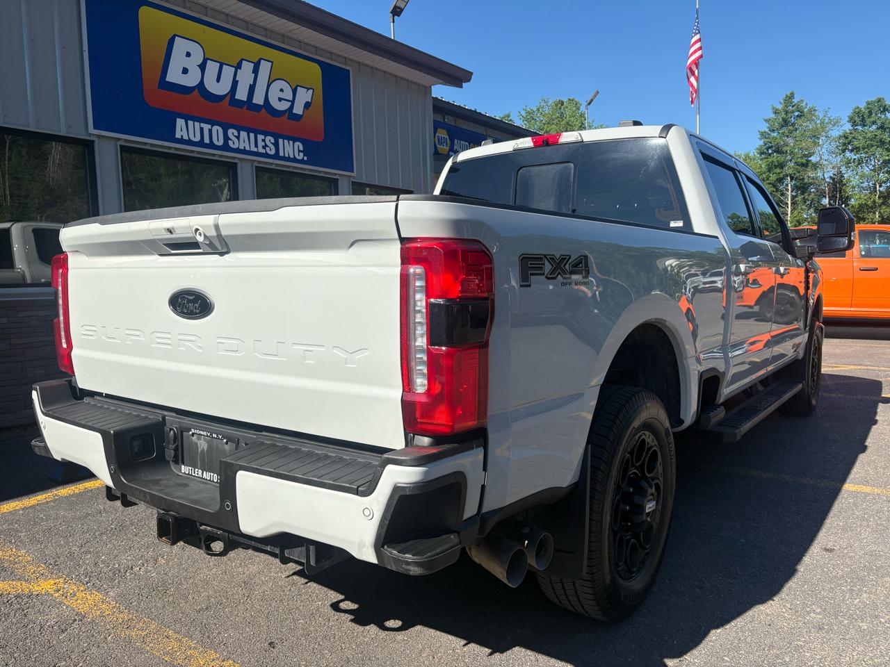 Ford F-250 SD XLT Crew Cab 4WD 2025