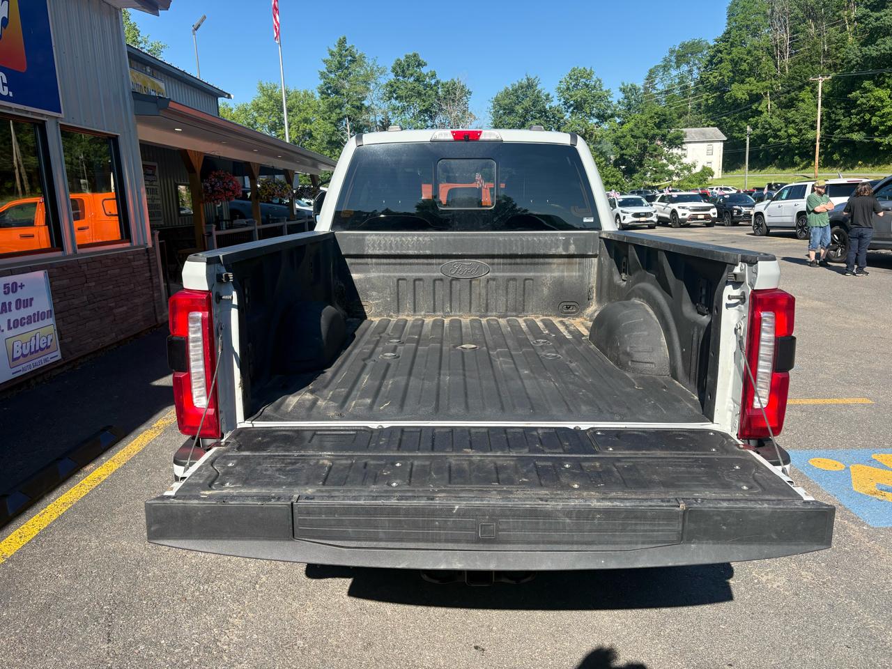 Ford F-250 SD XLT Crew Cab 4WD 2025