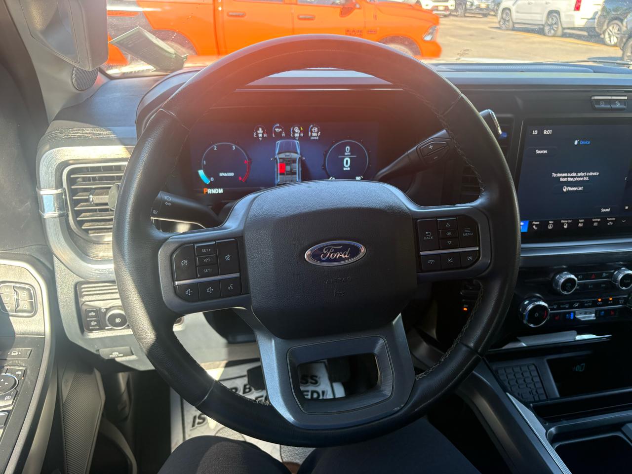 Ford F-250 SD XLT Crew Cab 4WD 2025