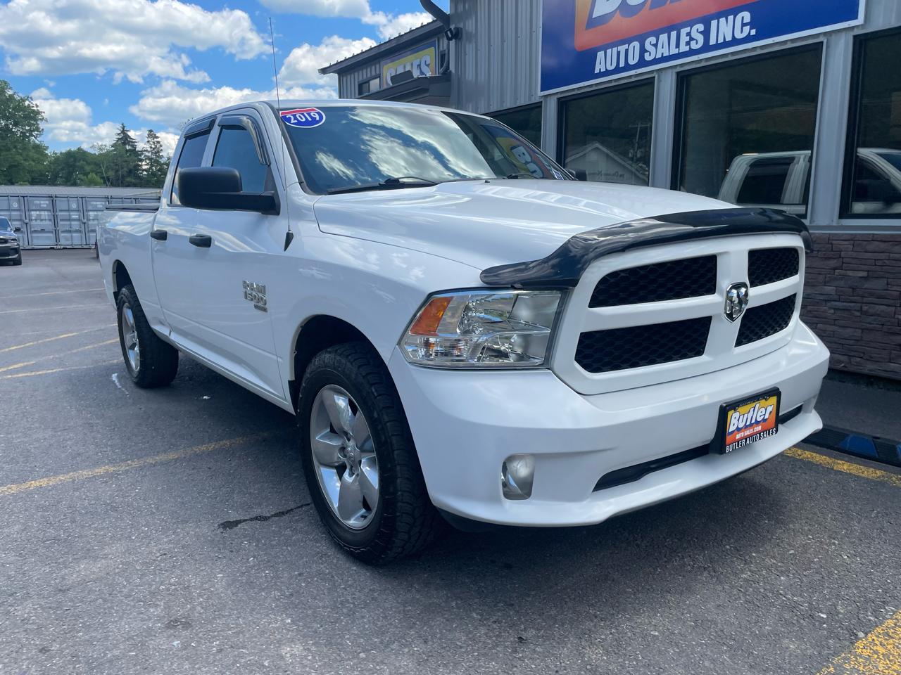 RAM 1500 Classic Tradesman Quad Cab 4WD 2019