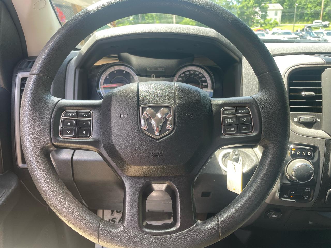 RAM 1500 Classic Tradesman Quad Cab 4WD 2019