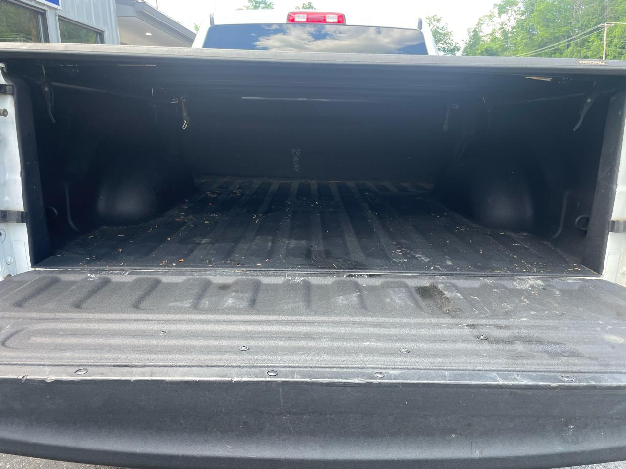 RAM 1500 Classic Tradesman Quad Cab 4WD 2019