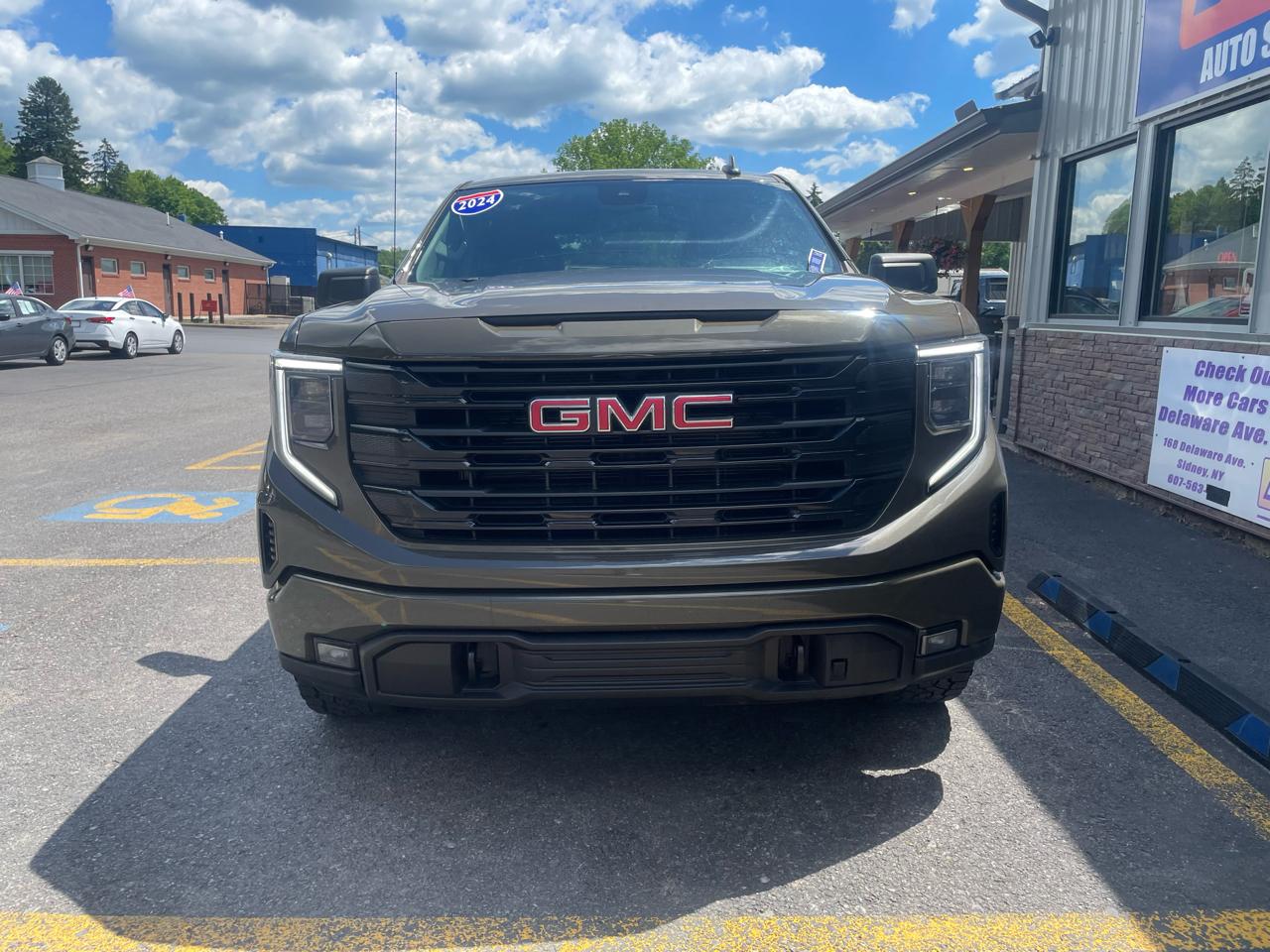GMC Sierra 1500 Elevation Crew Cab 4WD 2024