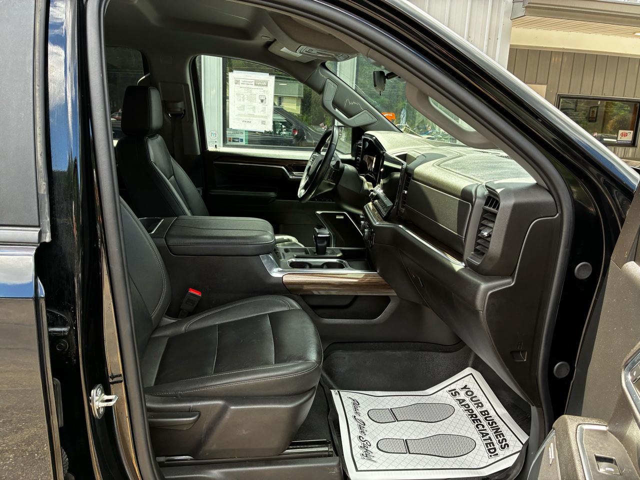 Chevrolet Silverado 1500 RST Crew Cab 4WD 2024