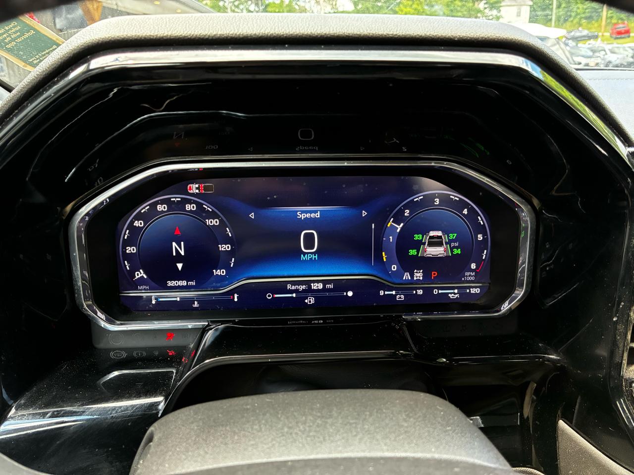 Chevrolet Silverado 1500 RST Crew Cab 4WD 2024