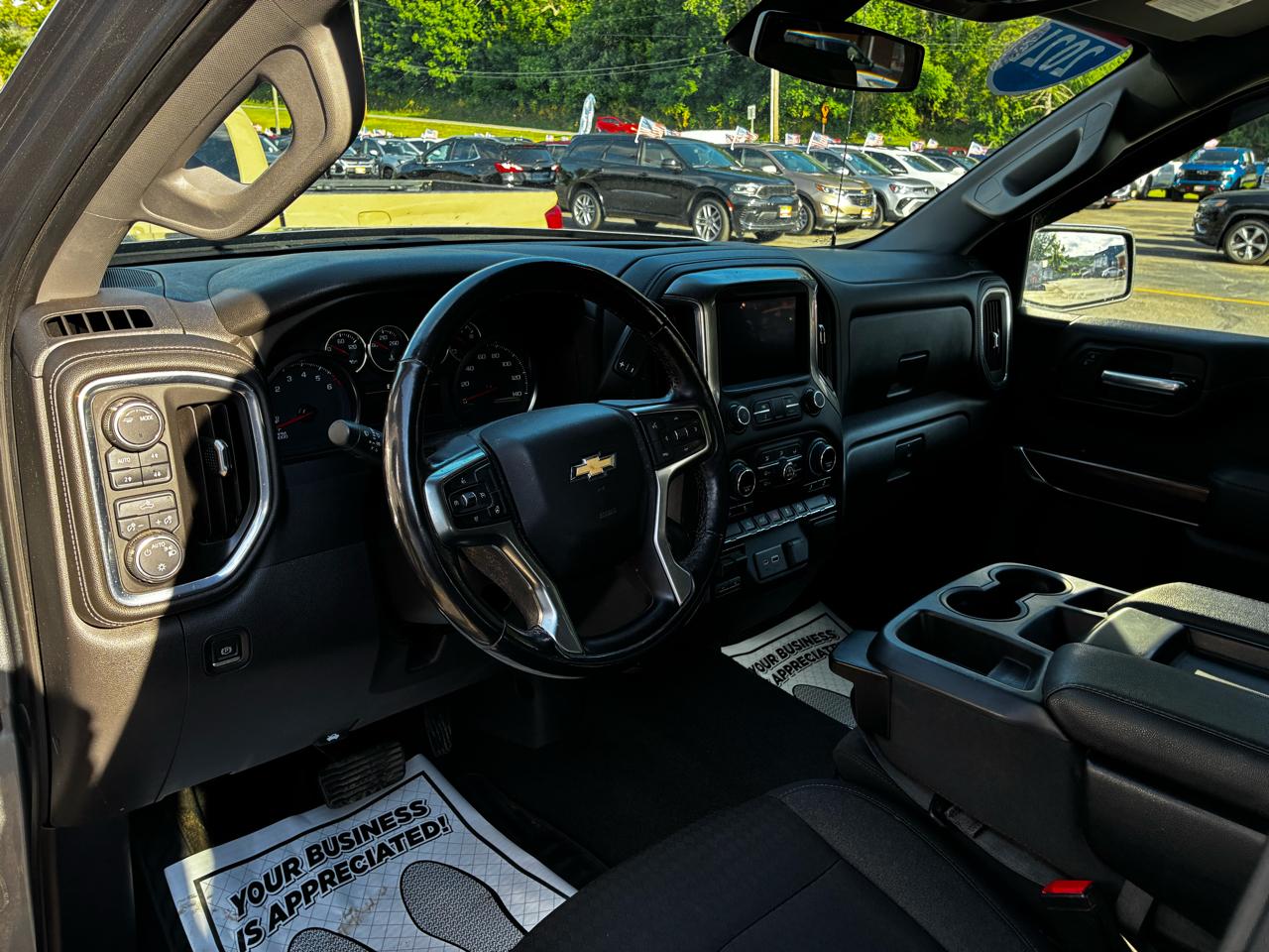 Chevrolet Silverado 1500 LT Crew Cab 4WD 2021