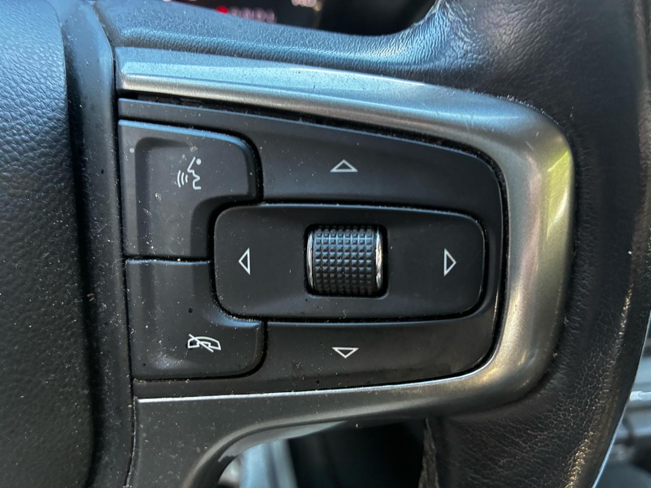 Chevrolet Silverado 1500 LT Crew Cab 4WD 2021