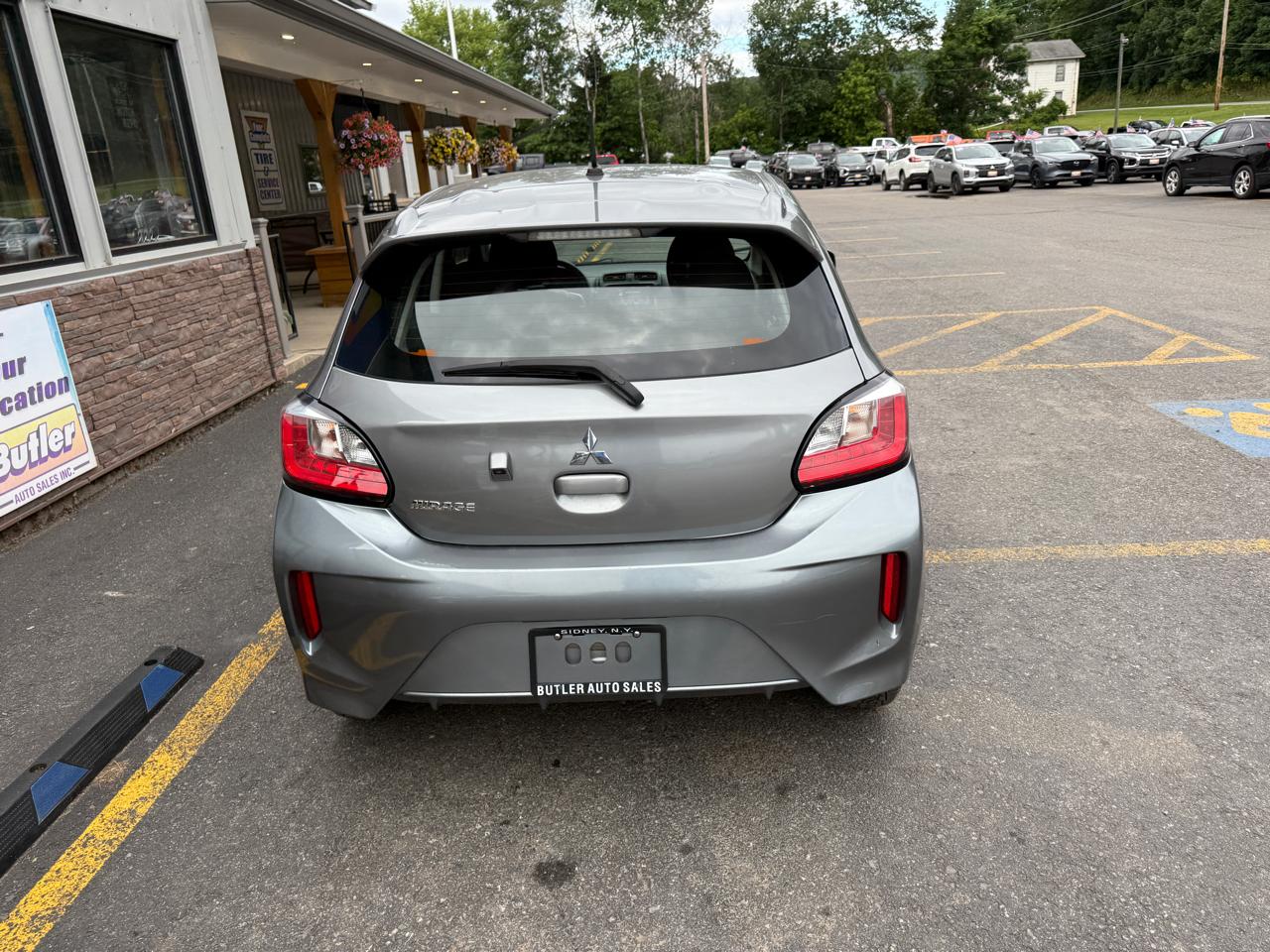 Mitsubishi Mirage ES CVT 2021