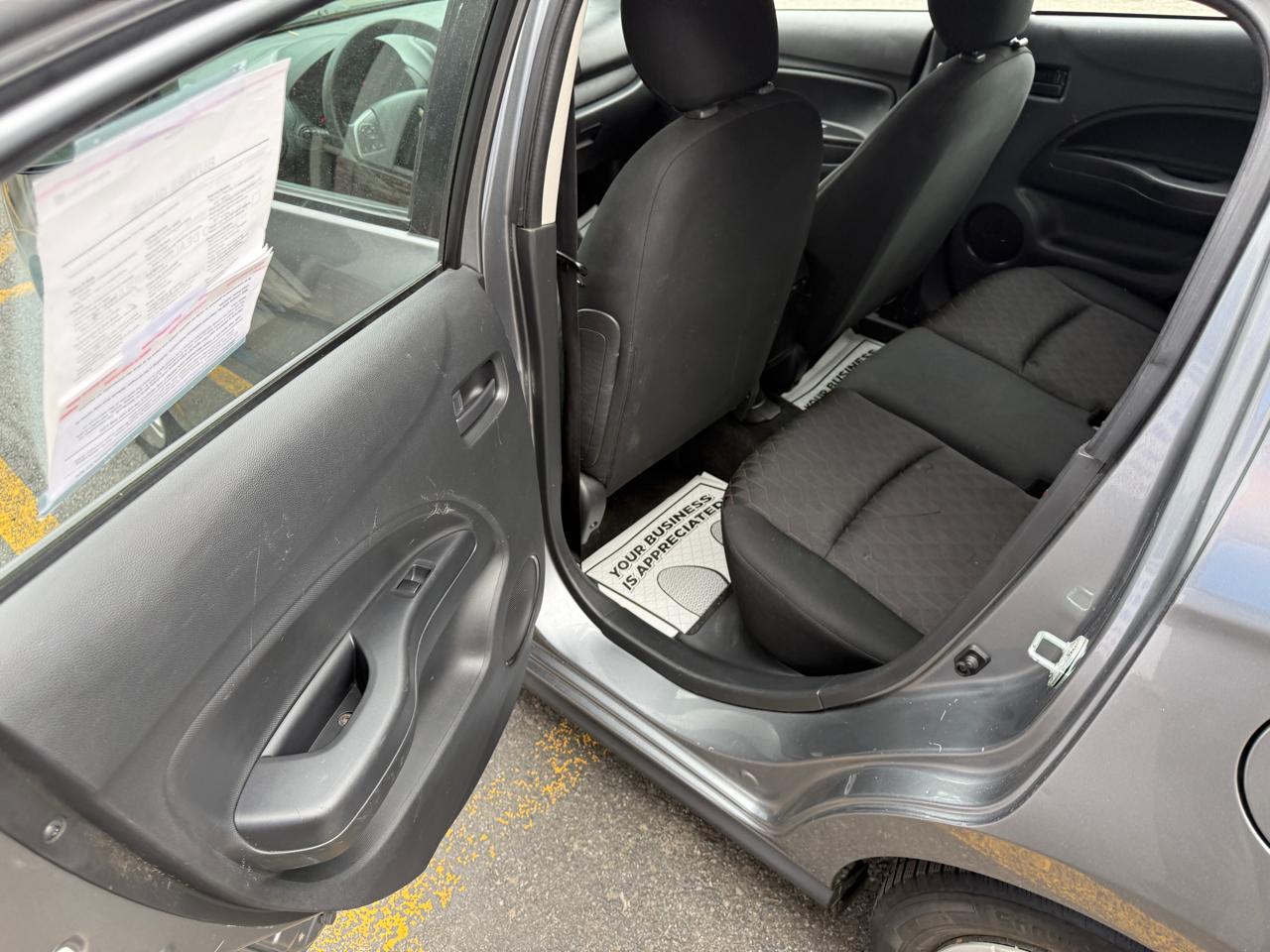 Mitsubishi Mirage ES CVT 2021