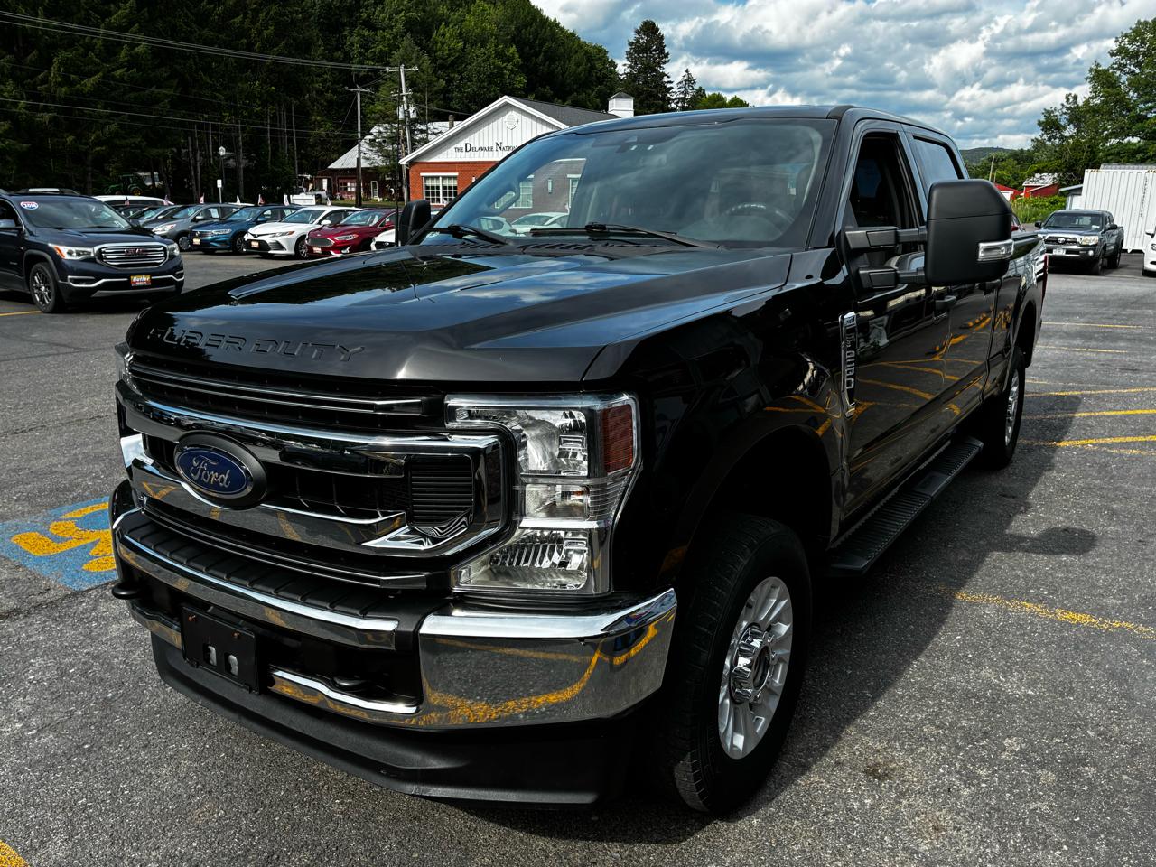Ford F-250 SD XL Crew Cab 4WD 2022