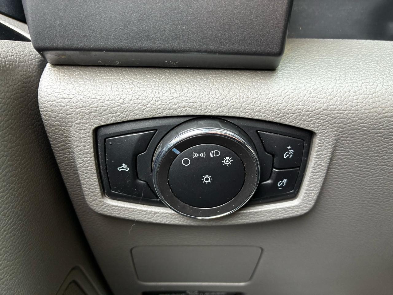 Ford F-250 SD XL Crew Cab 4WD 2022