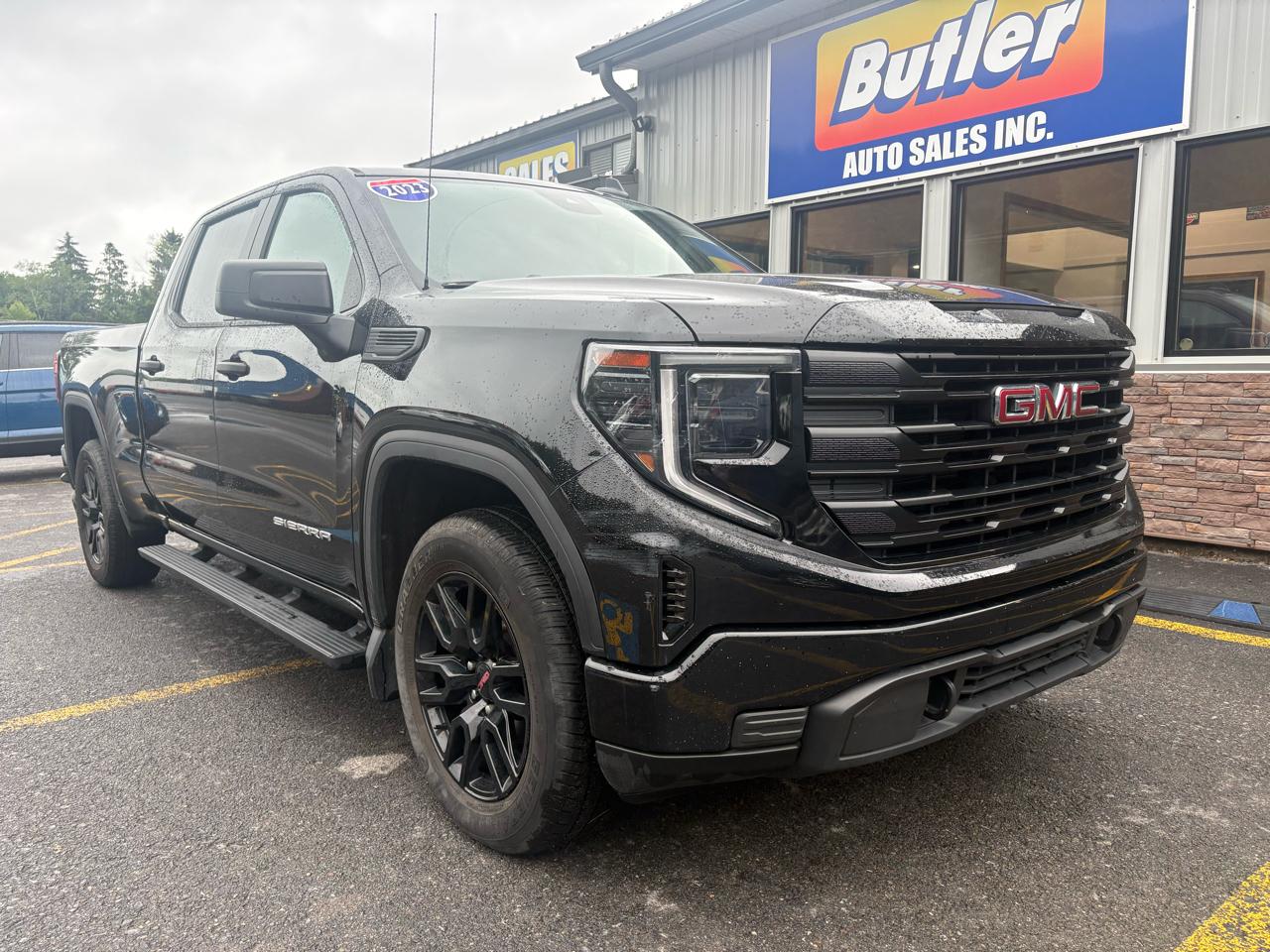 GMC Sierra 1500 Pro Crew Cab Short Box 4WD 2023