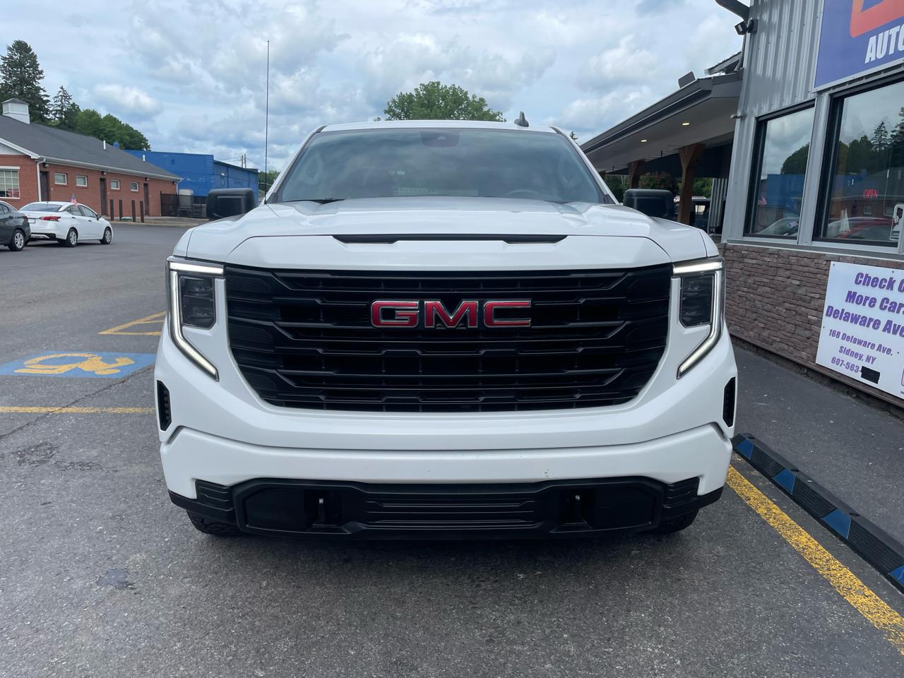 GMC Sierra 1500 Pro Crew Cab Short Box 4WD 2024