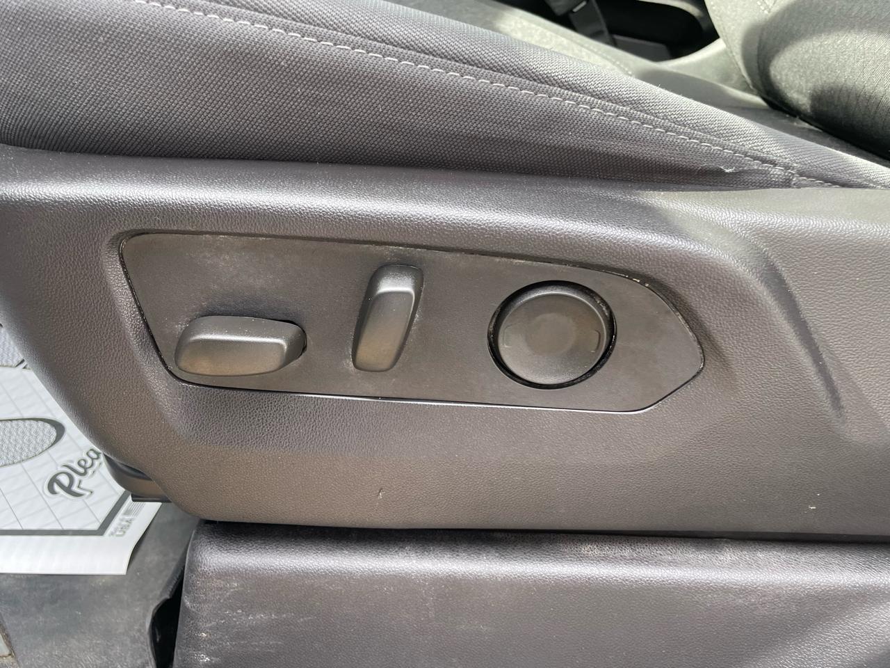 GMC Sierra 1500 Pro Crew Cab Short Box 4WD 2024
