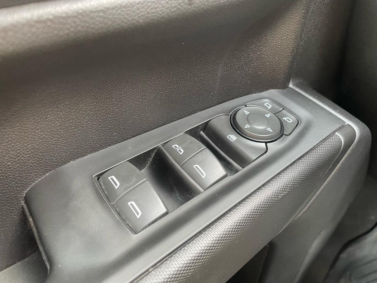 GMC Sierra 1500 Pro Crew Cab Short Box 4WD 2024