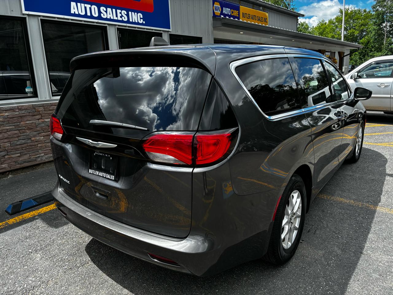 Chrysler Voyager LX 2023