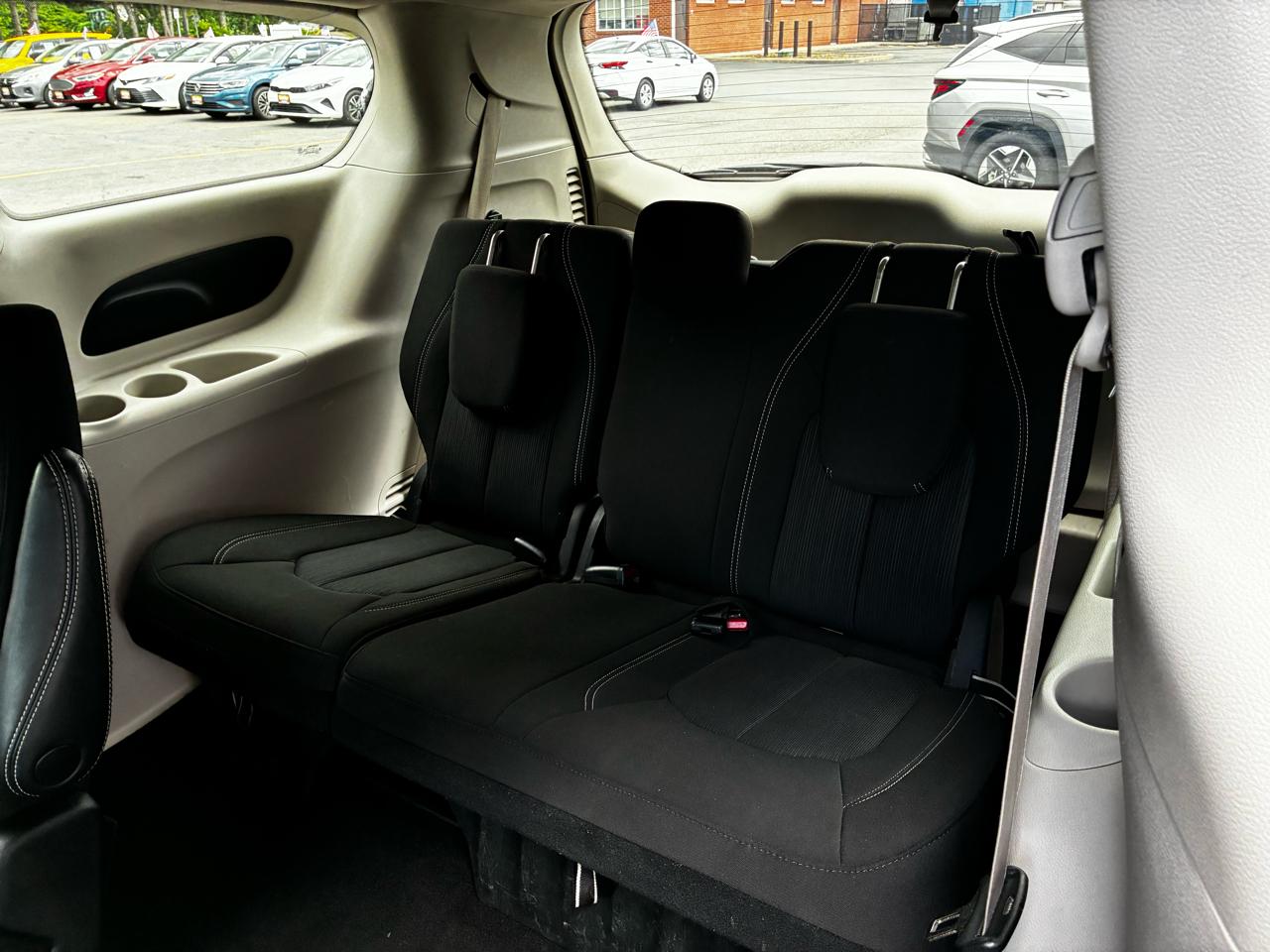 Chrysler Voyager LX 2023