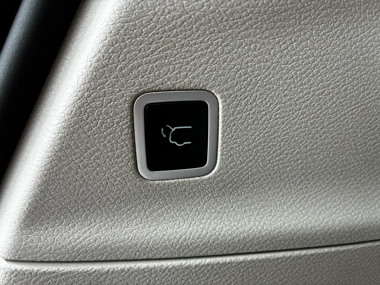 Chrysler Voyager LX 2023