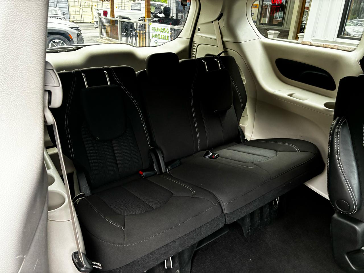 Chrysler Voyager LX 2023