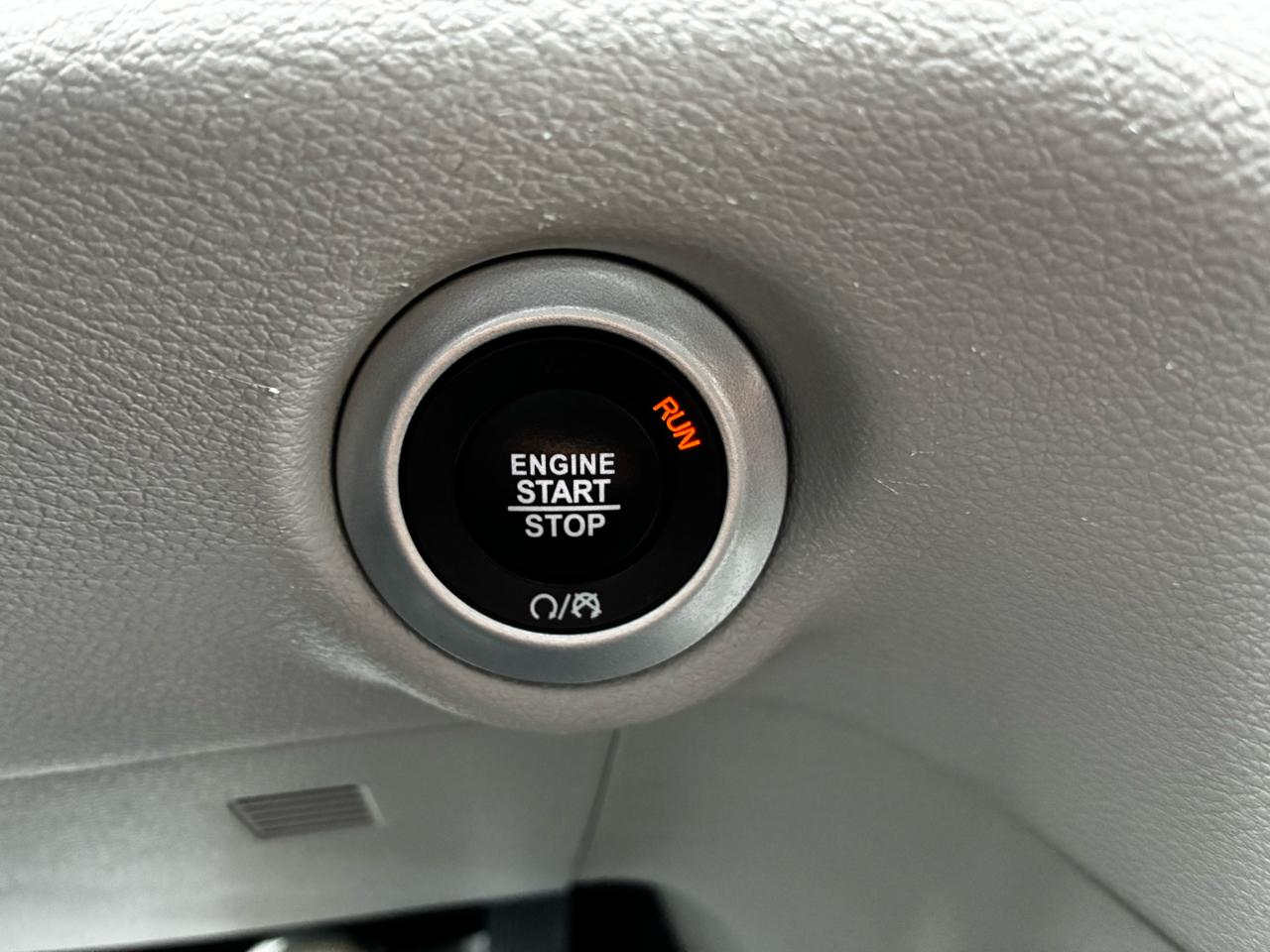 Chrysler Voyager LX 2023