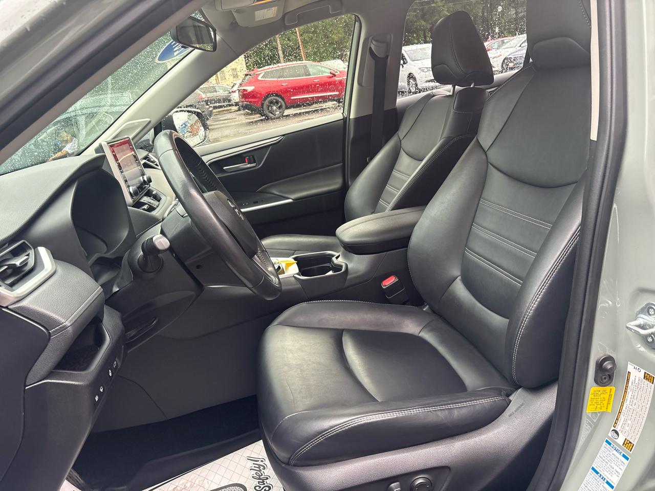 Toyota RAV4 XLE Premium AWD 2019