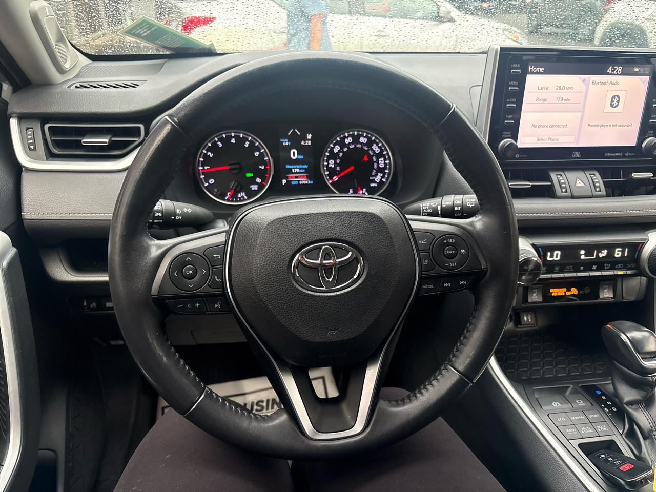 Toyota RAV4 XLE Premium AWD 2019